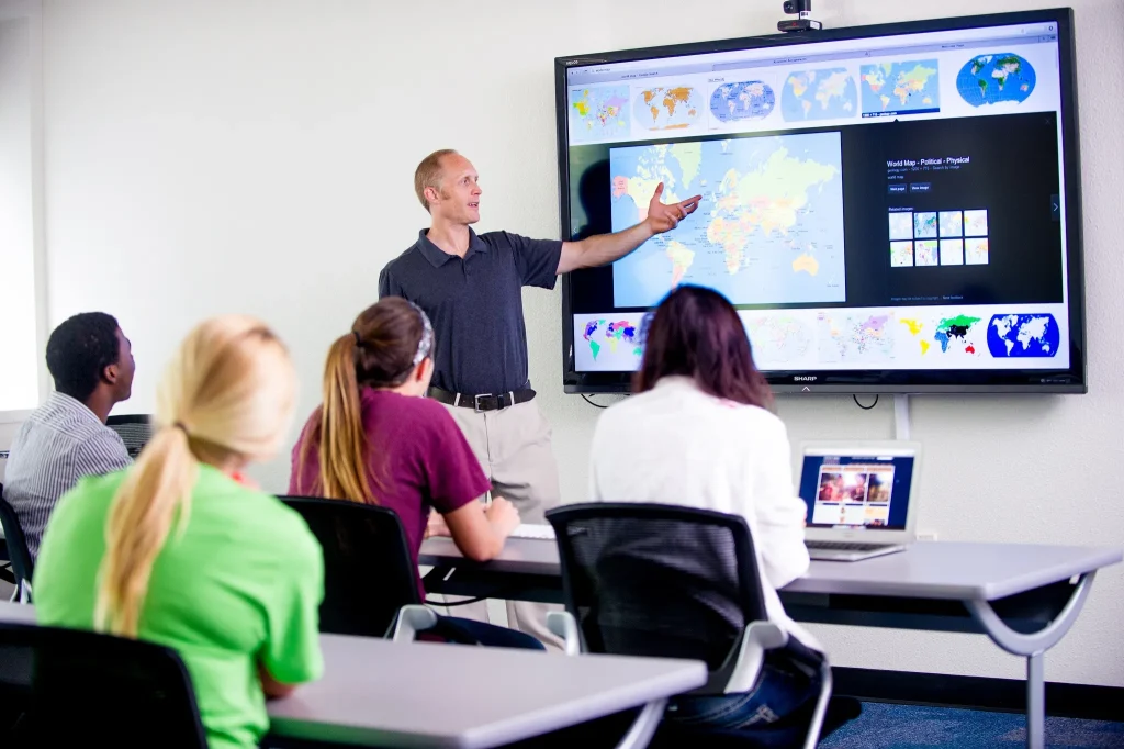 Digital Classrooms: Powering Future Learning